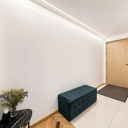 Stylish Center With Parking *