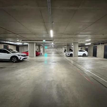 Stylish Center With Parking Apartamento Tallin